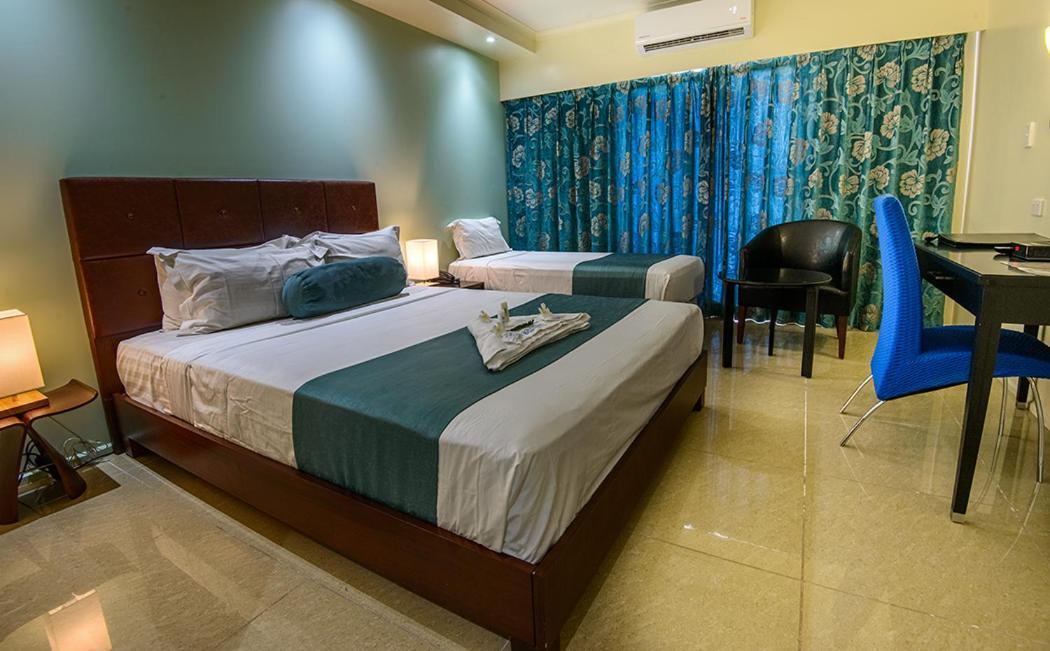 Gazelle International Hotel Kokopo Exterior photo